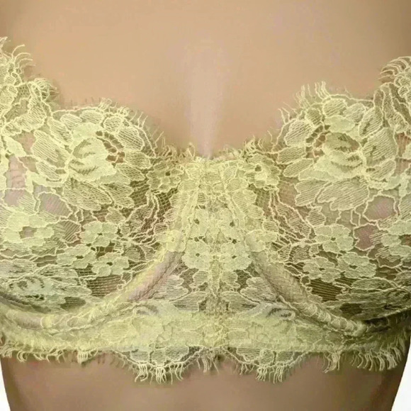 Skarlett Blue Entice Yellow 34D - Picture 2 of 5